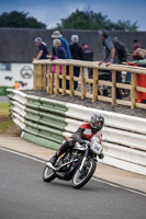 Vintage-motorcycle-club;eventdigitalimages;mallory-park;mallory-park-trackday-photographs;no-limits-trackdays;peter-wileman-photography;trackday-digital-images;trackday-photos;vmcc-festival-1000-bikes-photographs